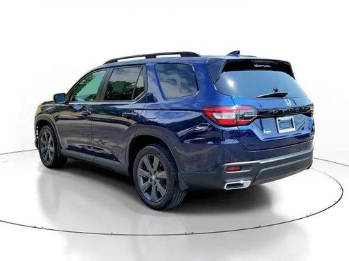 2023 Honda Pilot AWD Sport