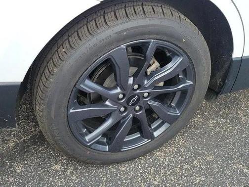 Summit Wht;jet Black Premium Cloth 2022 Chevrolet Equinox AWD RS