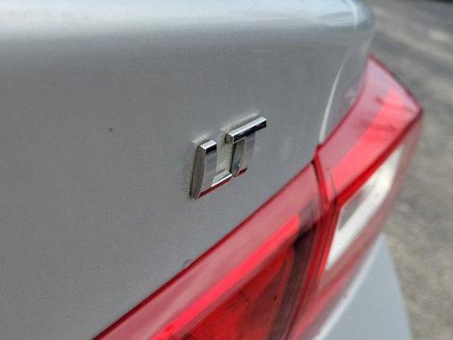 2017 Chevrolet Malibu 1LT