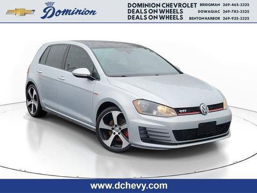 2015 Volkswagen Golf GTI 2.0T SE 4-Door
