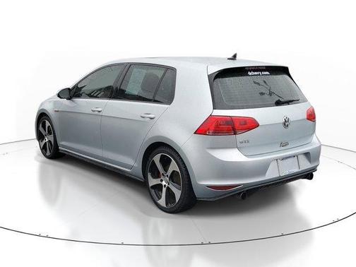 2015 Volkswagen Golf GTI 2.0T SE 4-Door