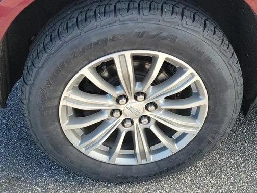 2017 Cadillac XT5 Luxury