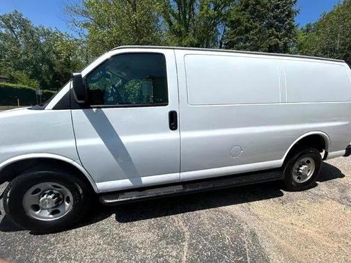 2020 Chevrolet Express 2500 RWD 2500 Regular Wheelbase WT