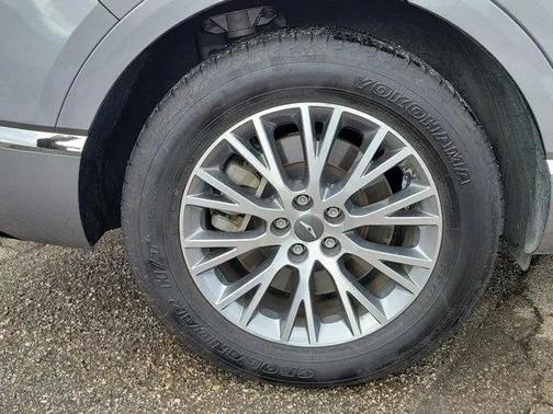 Savile Silver 2024 Genesis GV80 2.5T