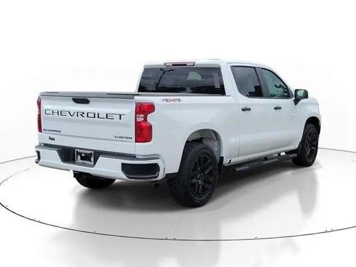 Summit White 2023 Chevrolet Silverado 1500 Custom