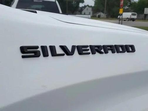 Summit White 2023 Chevrolet Silverado 1500 Custom