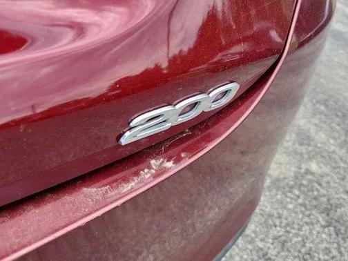 Velvet Red Pearlcoat 2017 Chrysler 200 Limited