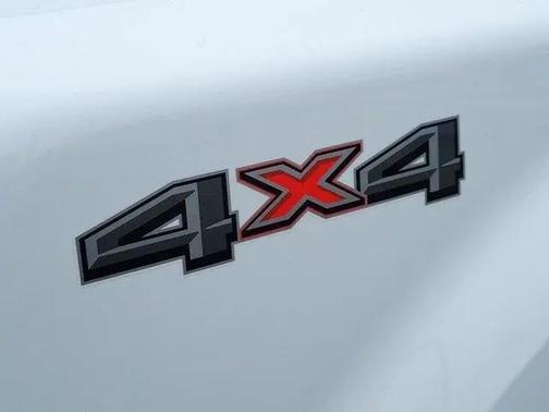 Oxford White 2025 Ford F-350 Lariat