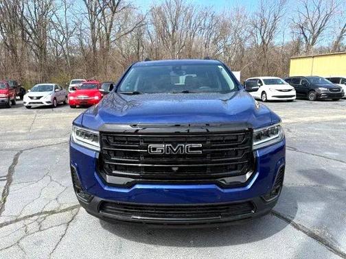 2023 GMC Acadia AWD SLT