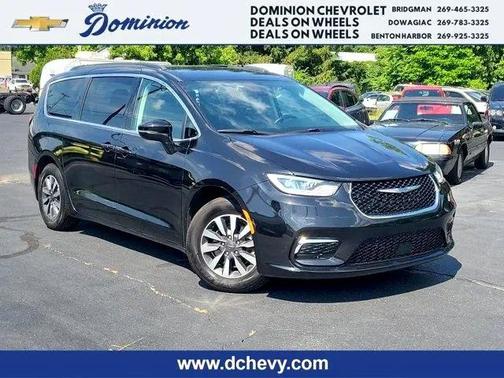 2021 Chrysler Pacifica Hybrid Touring L