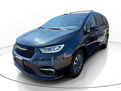 2021 Chrysler Pacifica Hybrid Touring L