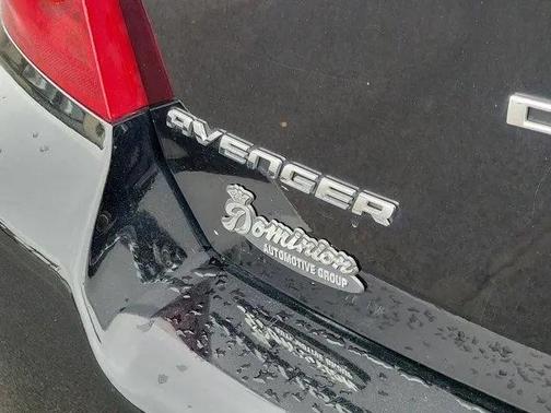 Black Clearcoat 2013 Dodge Avenger SE
