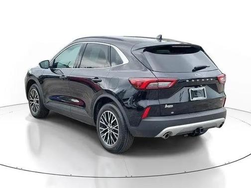 Agate Black Metallic 2025 Ford Escape PHEV Base