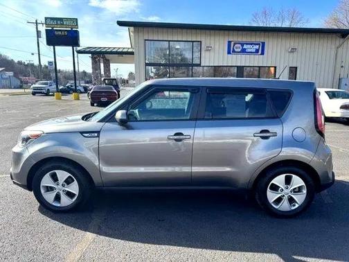 2016 Kia Soul Base