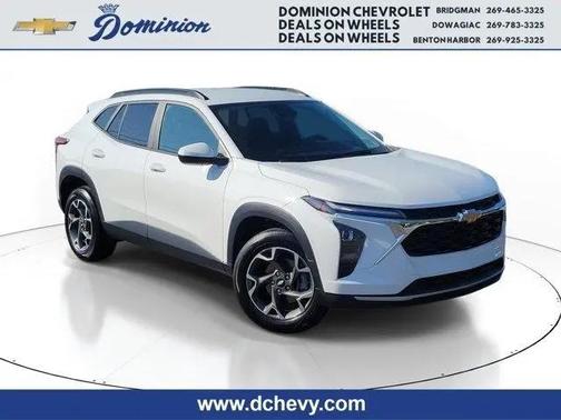 Summit White 2024 Chevrolet Trax LT