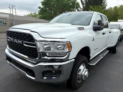 2023 RAM 3500 Big Horn Crew Cab 4x4 8' Box