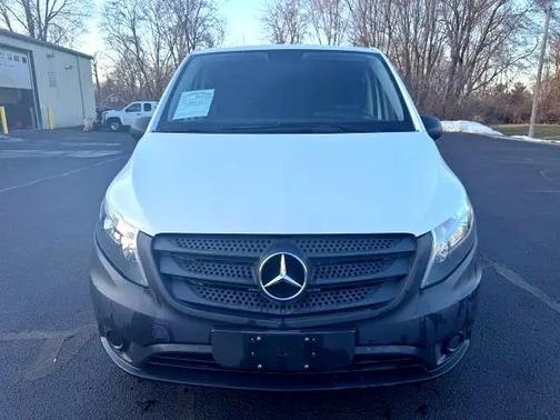 2016 Mercedes-Benz Metris Base