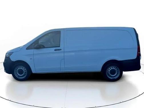 2016 Mercedes-Benz Metris Base