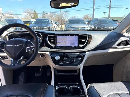 2023 Chrysler Pacifica Hybrid Limited