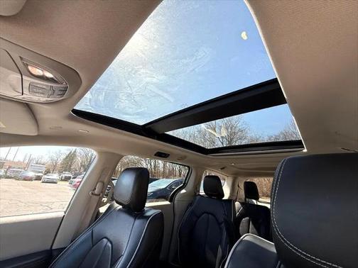 2023 Chrysler Pacifica Hybrid Limited