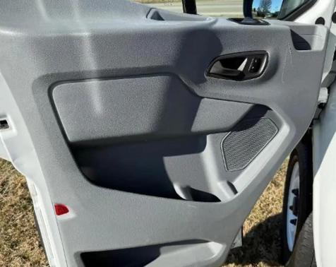 Oxford White 2018 Ford Transit-150 Base