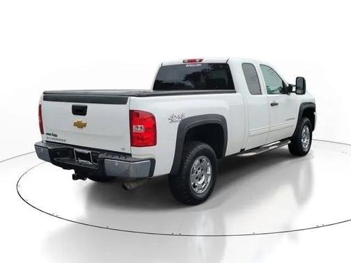 Bright White 2011 Chevrolet Silverado 1500 LT