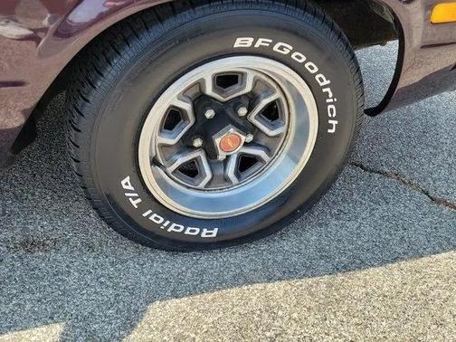 Maroon 1986 Chevrolet El Camino SS
