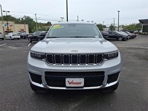 2022 Jeep Grand Cherokee L Laredo