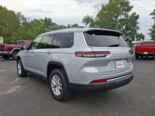 2022 Jeep Grand Cherokee L Laredo