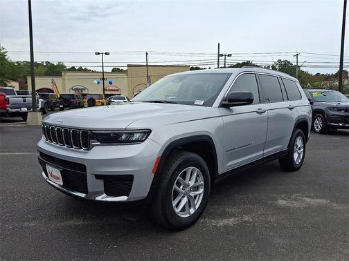 2022 Jeep Grand Cherokee L Laredo