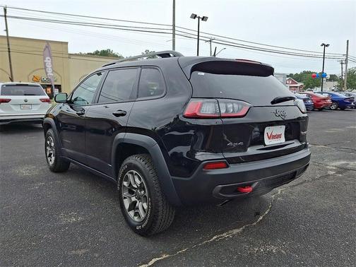 2022 Jeep Cherokee Trailhawk