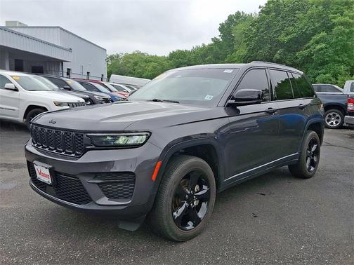 2023 Jeep Grand Cherokee Altitude