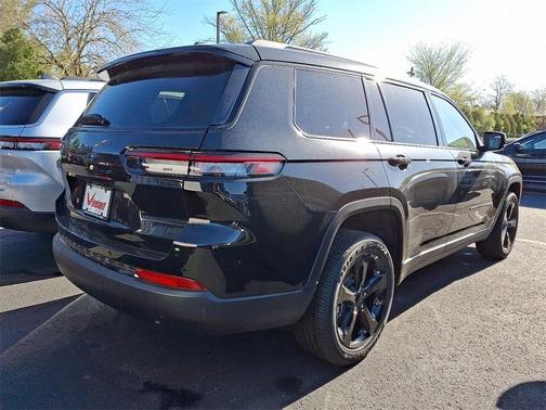 2025 Jeep Grand Cherokee L Laredo