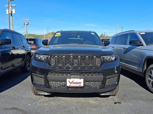 2025 Jeep Grand Cherokee L Laredo