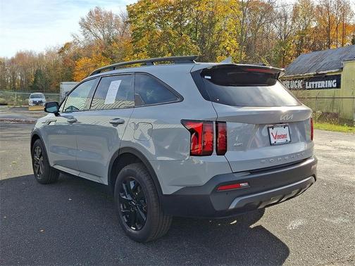 2022 Kia Sorento S