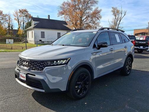 2022 Kia Sorento S