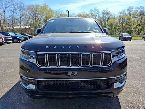 2025 Jeep Wagoneer Base