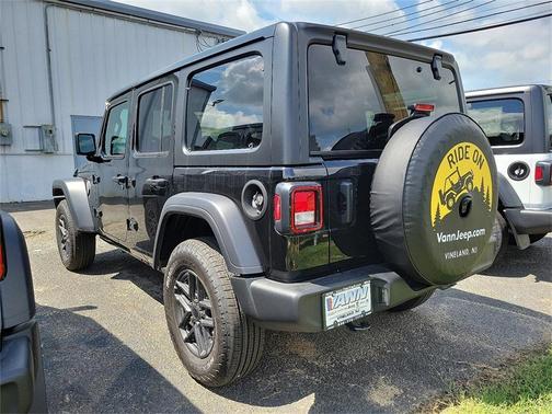 2024 Jeep Wrangler Sport