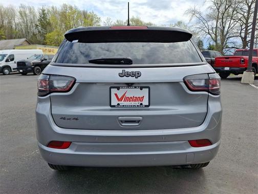 2022 Jeep Compass Altitude