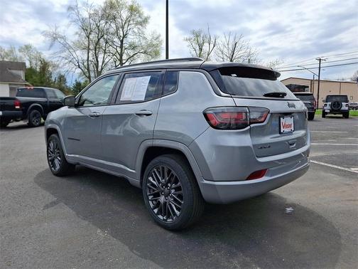 2022 Jeep Compass Altitude