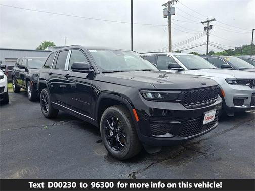 2025 Jeep Grand Cherokee Laredo