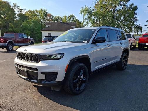2023 Jeep Grand Cherokee L Laredo