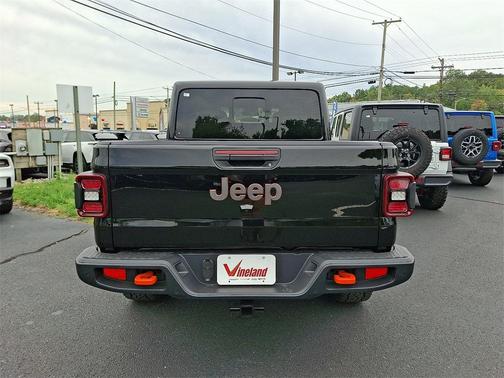 2025 Jeep Gladiator Mojave