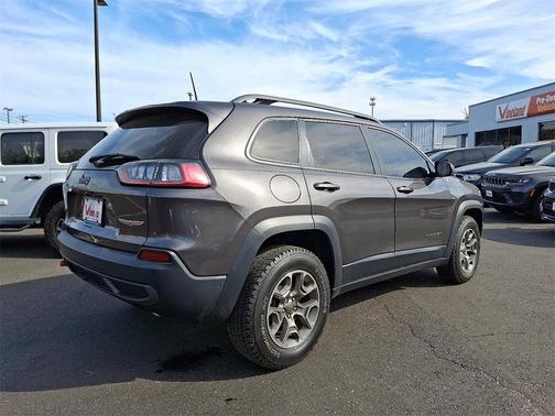 2021 Jeep Cherokee Trailhawk