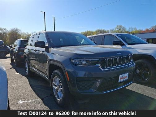 2025 Jeep Grand Cherokee Laredo