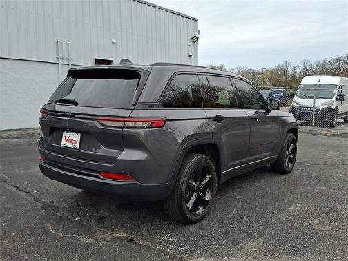 2023 Jeep Grand Cherokee Altitude