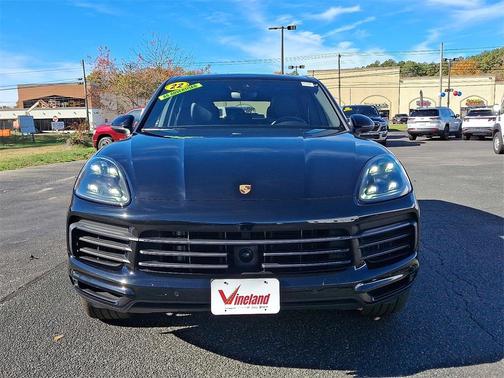 2022 Porsche Cayenne 