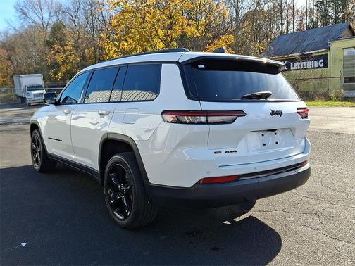 2021 Jeep Grand Cherokee L Laredo