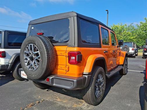 2025 Jeep Wrangler Sahara