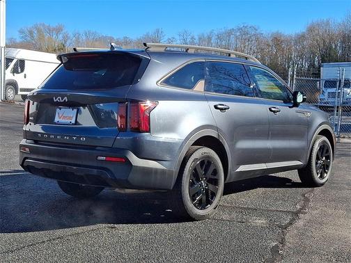 2022 Kia Sorento S